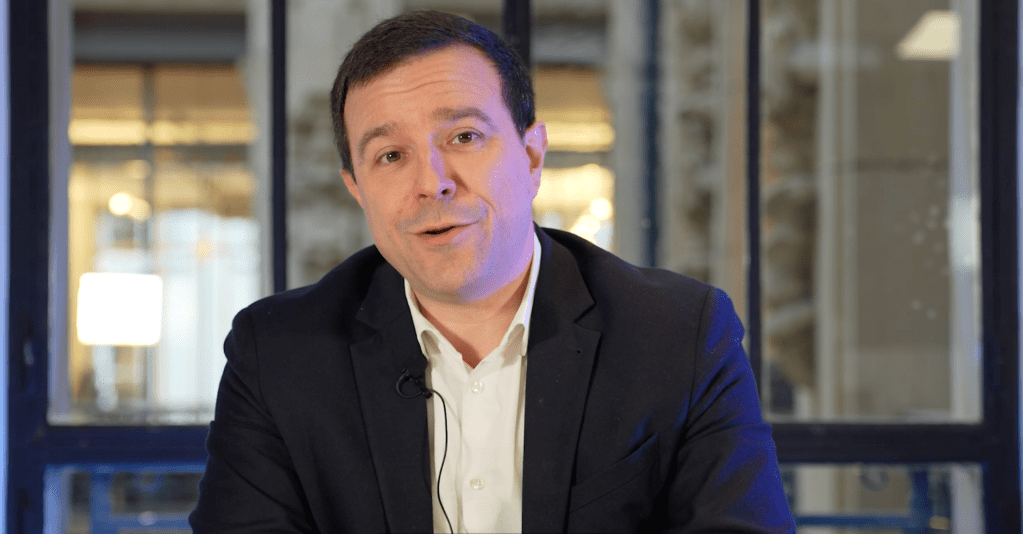 VIDEO | Comment l’IA réinvente la gestion de la réputation numérique : exemples et&nbsp;conseils